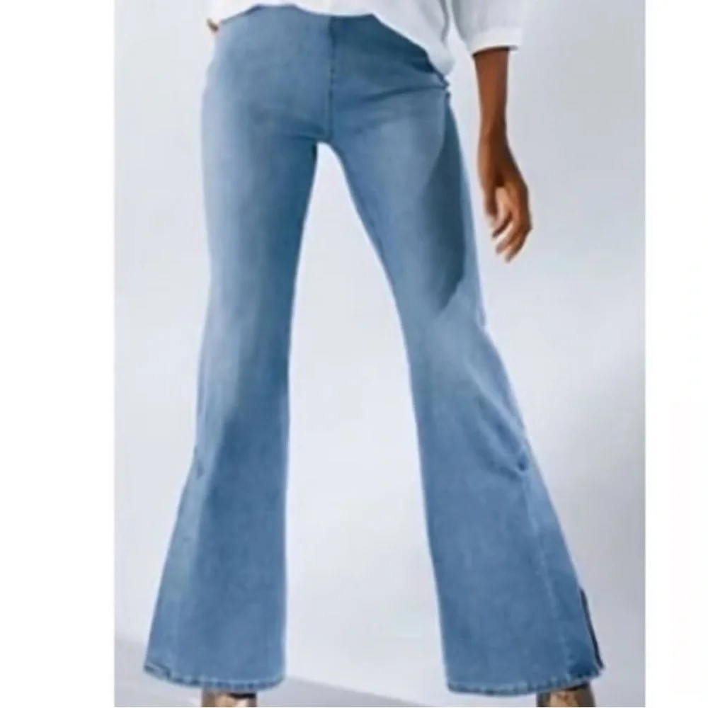 SOFT SURROUNDINGS ULTIMATE FLARE SIDE SLIT PULL ON JEANS SMALL